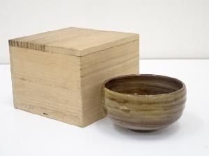 益子焼　鉄釉茶碗（保護箱）